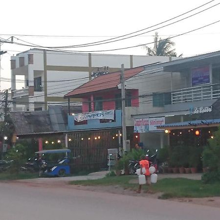 Easy Rooms And Minimart Ko Lanta Eksteriør billede