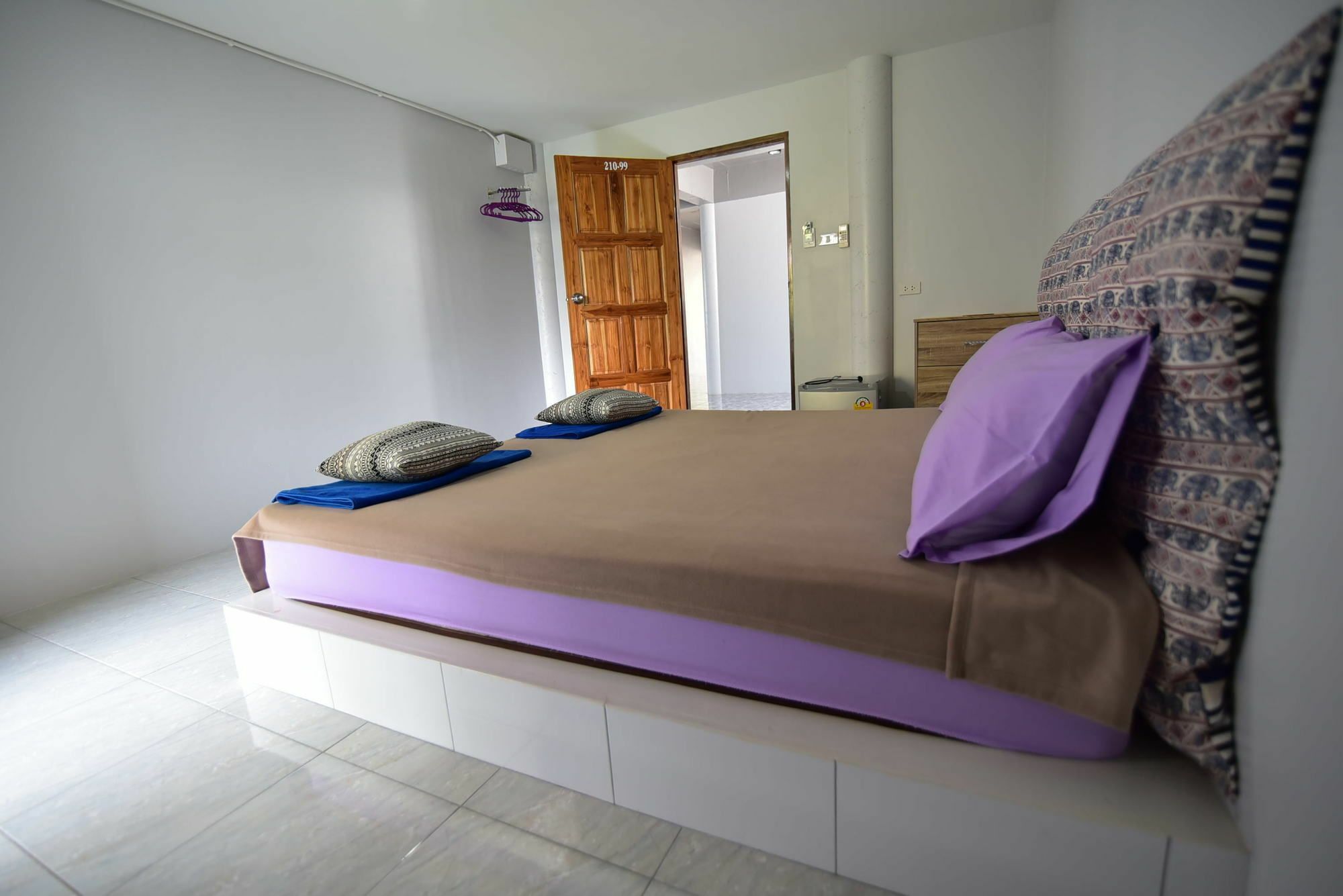 Easy Rooms And Minimart Ko Lanta Eksteriør billede